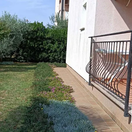 In - Istrien 47129 * Πόρετς